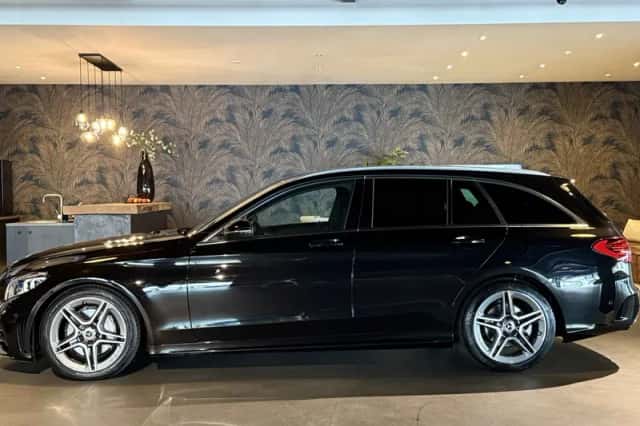 Mercedes-Benz C-Klasse (2019) thumbnail 2