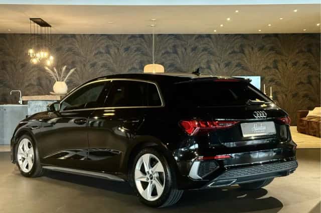 Audi A3 (2022) thumbnail 3