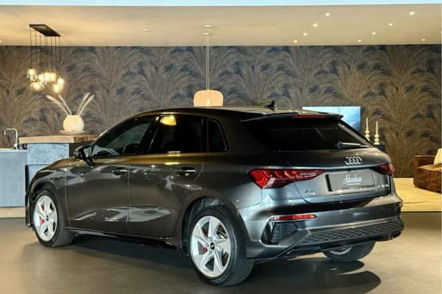 Audi A3 (2022) thumbnail 3