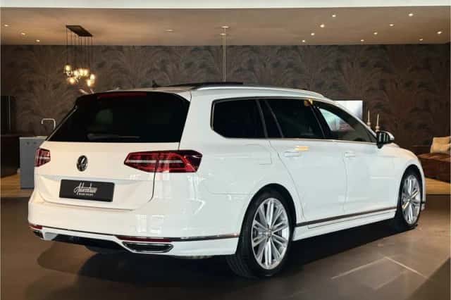 Volkswagen Passat (2019) thumbnail 5