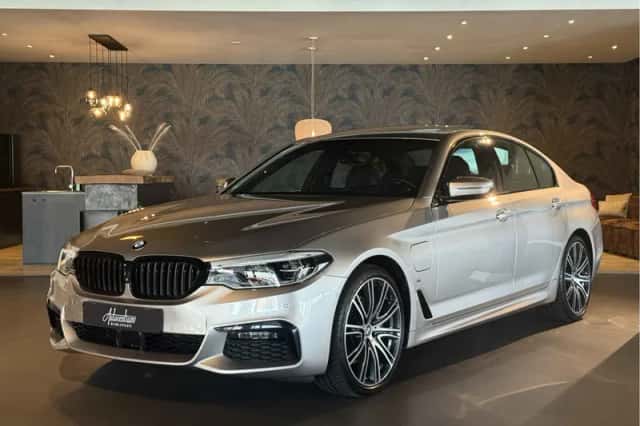 BMW 5-Serie (2018) thumbnail 1