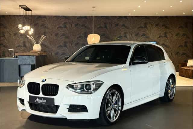 BMW 1-Serie (2013) thumbnail 1
