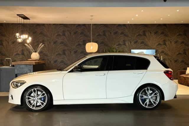 BMW 1-Serie (2013) thumbnail 2