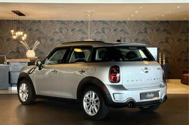 MINI Countryman (2014) thumbnail 3