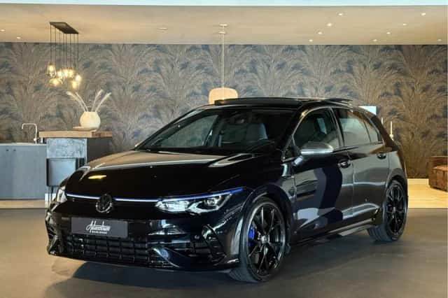Volkswagen Golf (2021) thumbnail 1