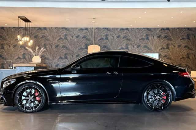 Mercedes-Benz C-Klasse (2016) thumbnail 2