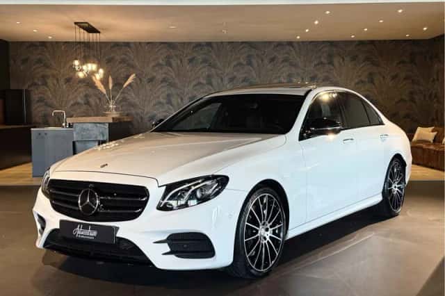 Mercedes-Benz E-Klasse (2016) thumbnail 1