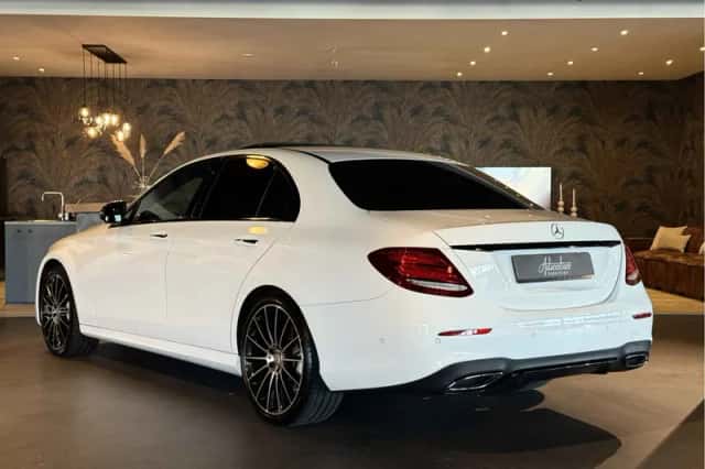 Mercedes-Benz E-Klasse (2016) thumbnail 3