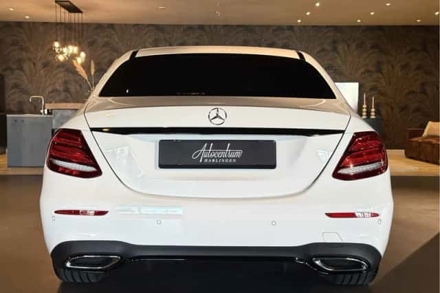Mercedes-Benz E-Klasse (2016) thumbnail 4