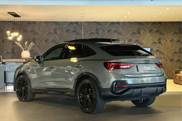 Audi Q3 Sportback (2022) thumbnail 3