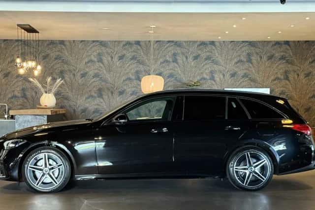 Mercedes-Benz C-Klasse (2023) thumbnail 2