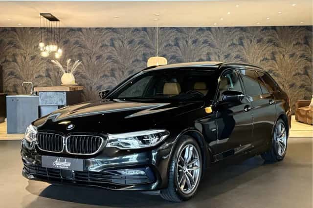 BMW 5-Serie (2017) thumbnail 1