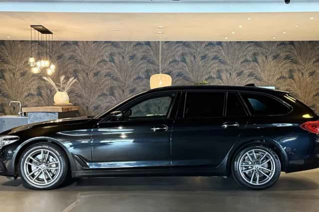 BMW 5-Serie (2017) thumbnail 2