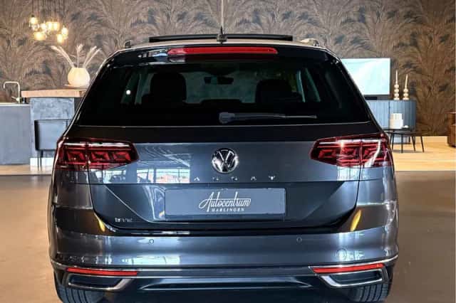 Volkswagen Passat (2020) thumbnail 4