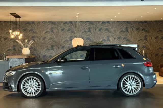 Audi S3 (2017) thumbnail 2