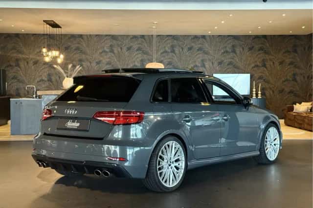 Audi S3 (2017) thumbnail 5