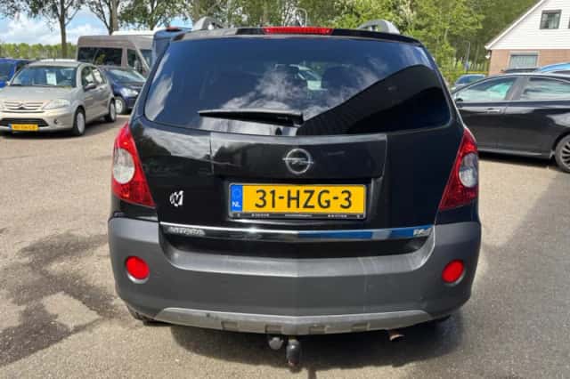 Opel Antara (2009) thumbnail 6