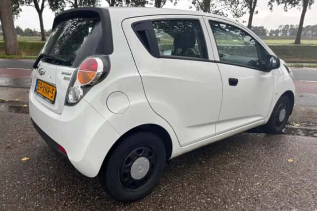 Chevrolet Spark (2012) thumbnail 4