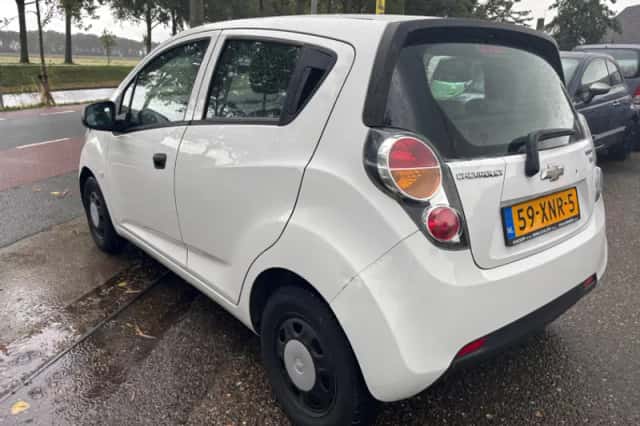 Chevrolet Spark (2012) thumbnail 6