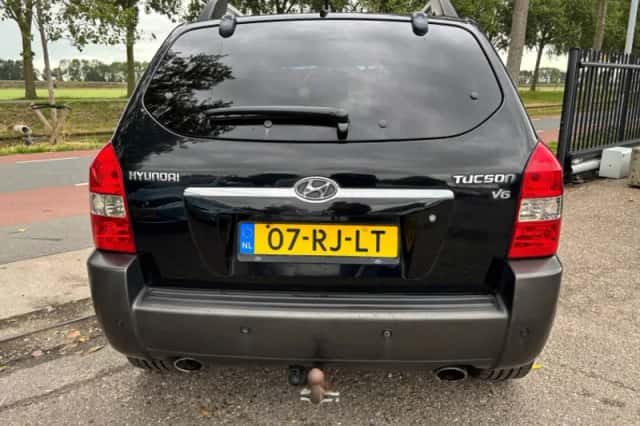 Hyundai Tucson (2005) thumbnail 5