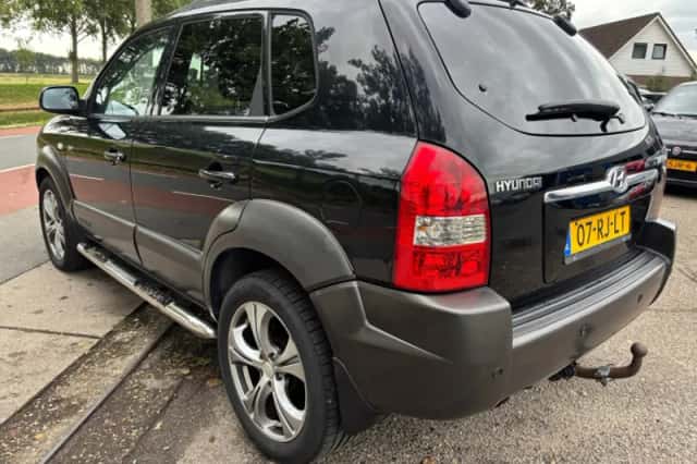 Hyundai Tucson (2005) thumbnail 6