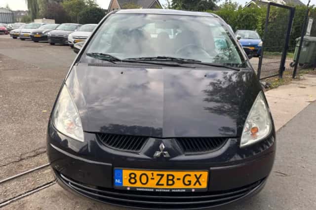 Mitsubishi Colt (2007) thumbnail 2