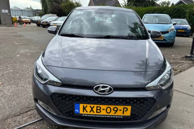Hyundai i20 (2018) thumbnail 2