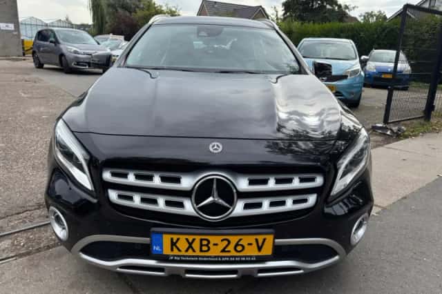 Mercedes-Benz GLA-Klasse (2019) thumbnail 2
