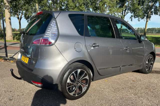 Renault Scénic (2014) thumbnail 4