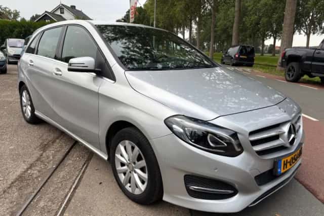 Mercedes-Benz B-Klasse (2016) thumbnail 3