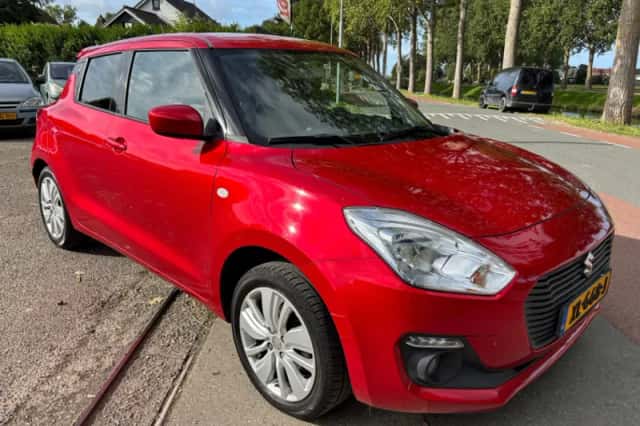 Suzuki Swift (2019) thumbnail 3