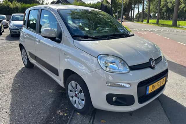 Fiat Panda (2016) thumbnail 3