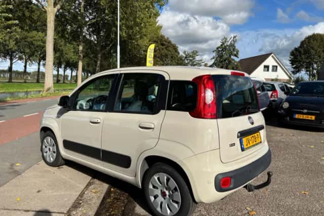 Fiat Panda (2016) thumbnail 6