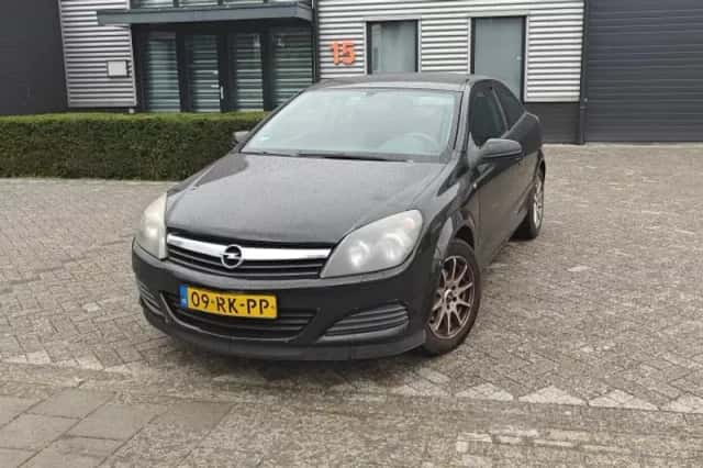 Opel Astra (2005) thumbnail 1