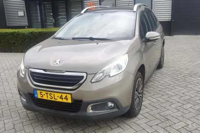 Peugeot 2008 (2014) thumbnail 1