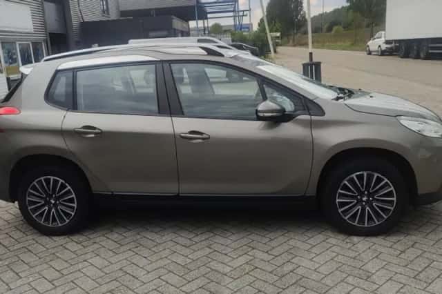 Peugeot 2008 (2014) thumbnail 5