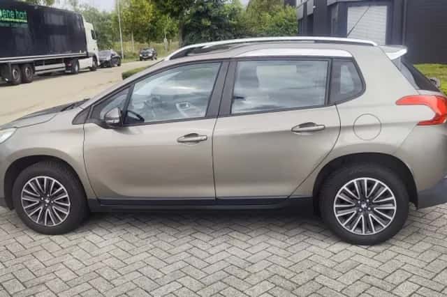 Peugeot 2008 (2014) thumbnail 6
