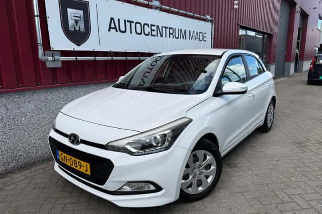 Hyundai i20 (2015) thumbnail 1