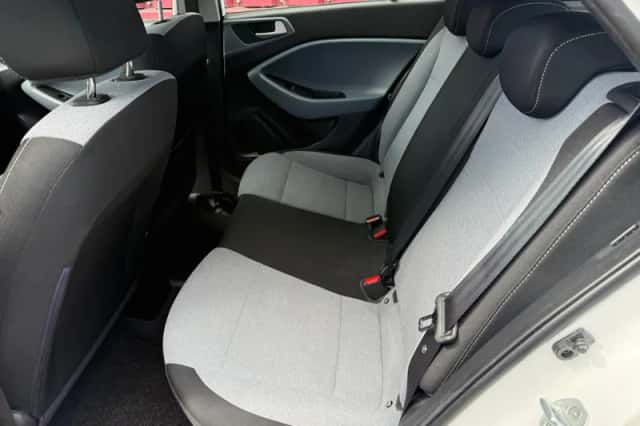 Hyundai i20 (2015) thumbnail 5