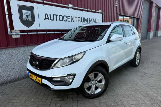 Kia Sportage (2012) thumbnail 1