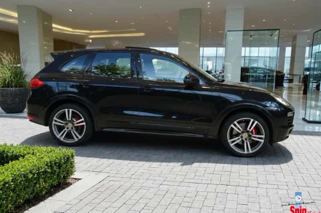 Porsche Cayenne (2012) thumbnail 4