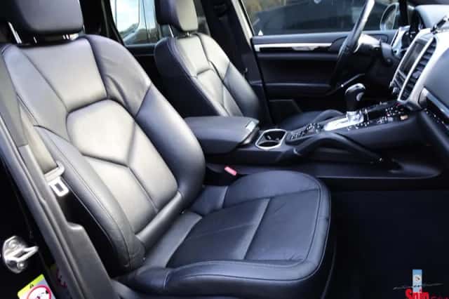 Porsche Cayenne (2012) thumbnail 5