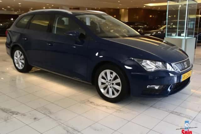 SEAT Leon (2018) thumbnail 5