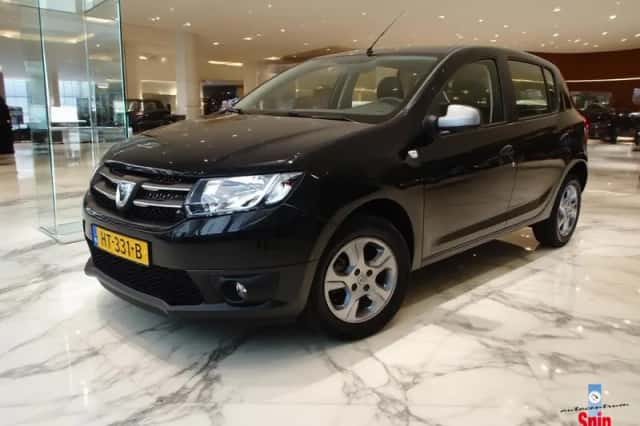 Dacia Sandero (2016) thumbnail 1
