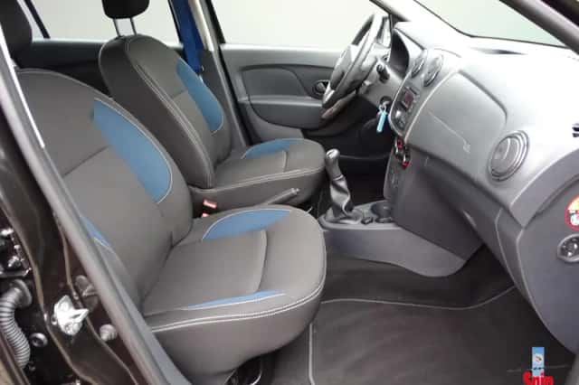 Dacia Sandero (2016) thumbnail 5