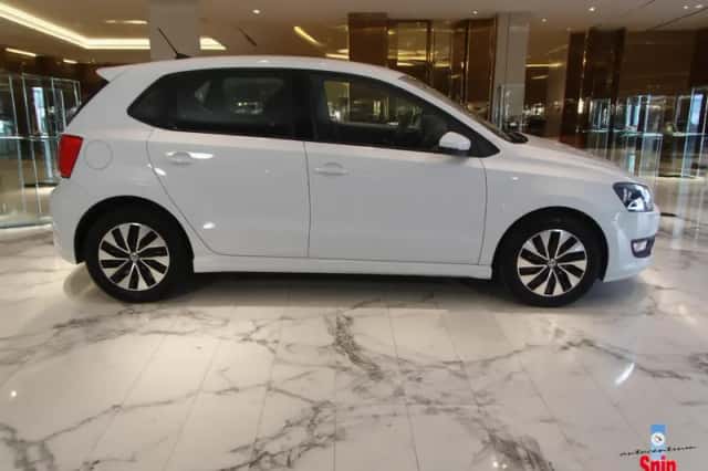 Volkswagen Polo (2017) thumbnail 4