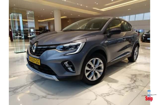 Renault Captur (2022) thumbnail 1
