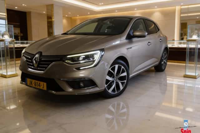 Renault Mégane (2016) thumbnail 1
