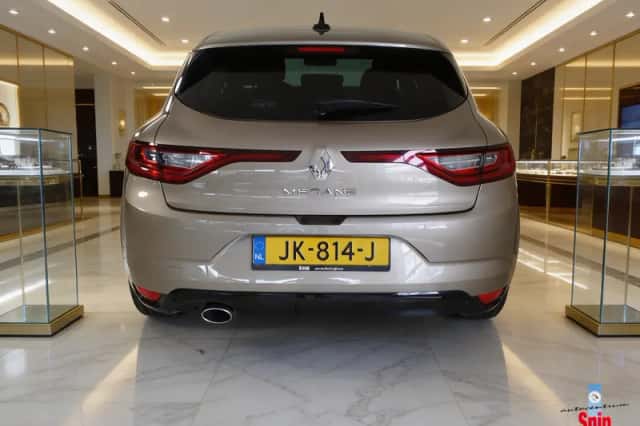 Renault Mégane (2016) thumbnail 2