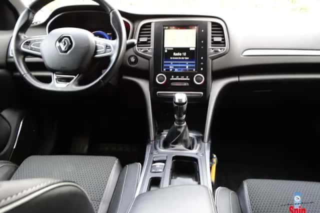 Renault Mégane (2016) thumbnail 3